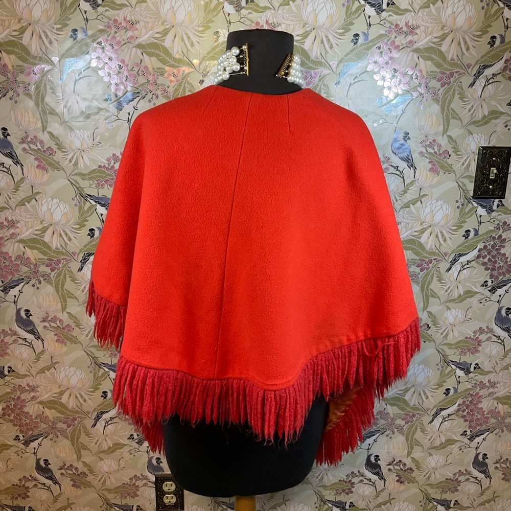Vintage orange fringe shawl - Picture 5 of 8